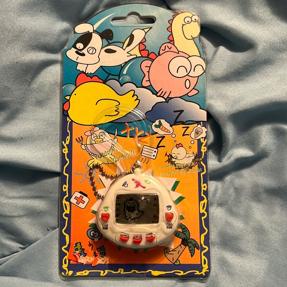 HITORIKKO DINOSAUR - TAMAGOTCHI VIRTUAL PET New Sealed White